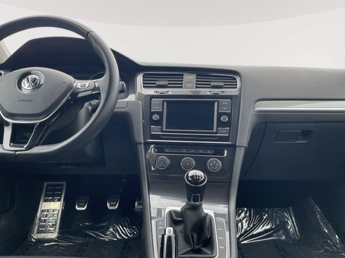 Used 2019 Volkswagen Golf Alltrack AWD/4WD image 27
