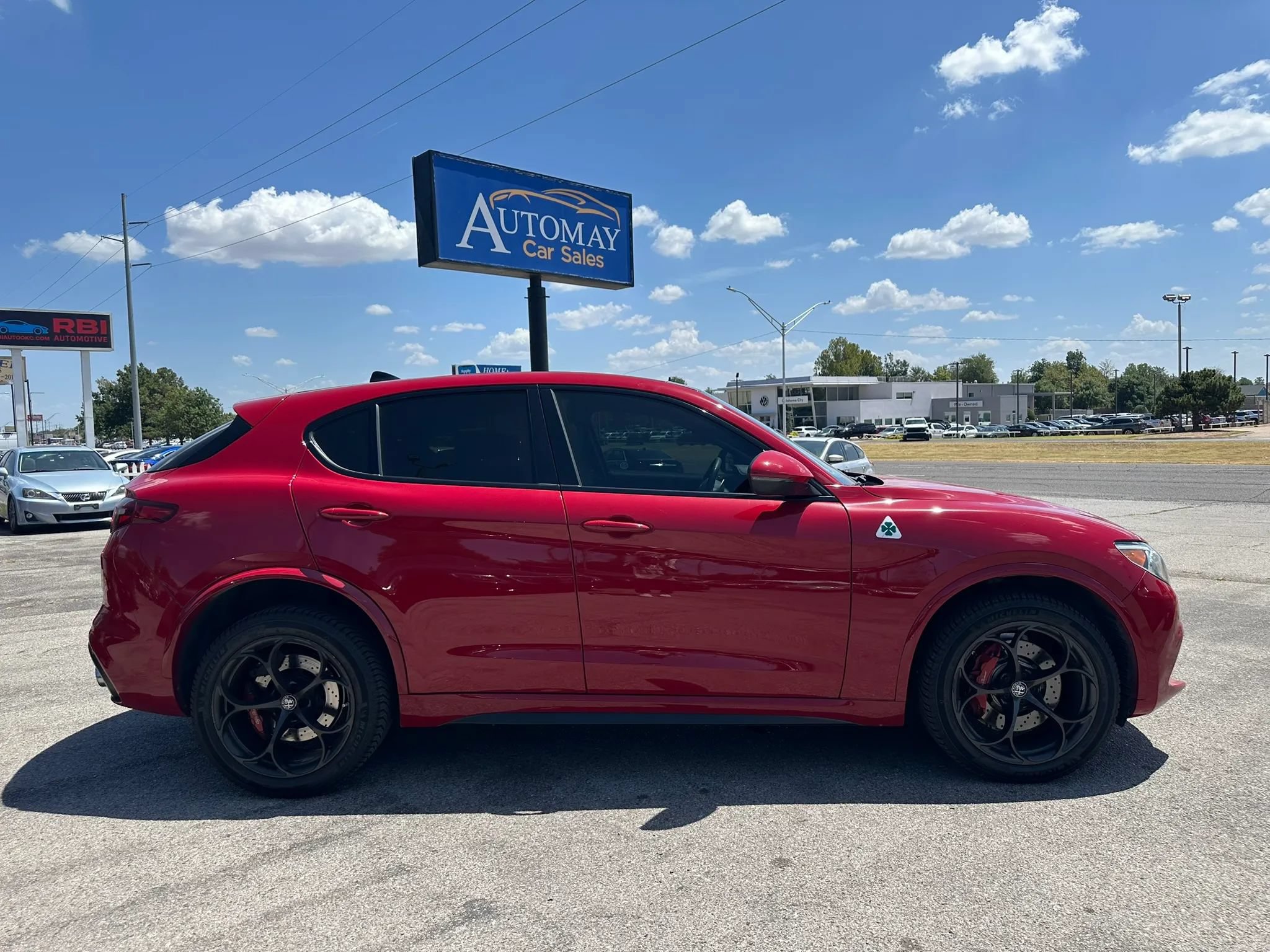 Used 2018 Alfa Romeo Stelvio Quadrifoglio w/ Convenience Package AWD/4WD image 32