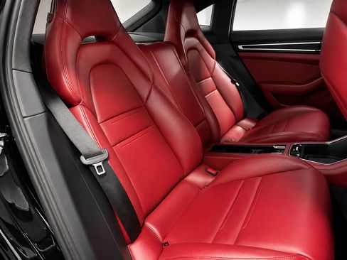 Used 2020 Porsche Panamera GTS w/ Premium Package Plus AWD/4WD image 24