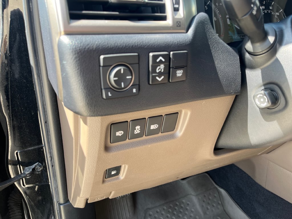 Used 2020 Lexus GX 460 Premium w/ Premium Package AWD/4WD image 25