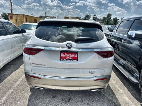 Used 2023 Buick Enclave Essence w/ Experience Buick Package FWD image 6
