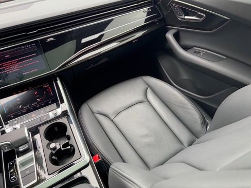 Used 2025 Audi Q7 2.0T Premium w/ Convenience Plus Package image 15