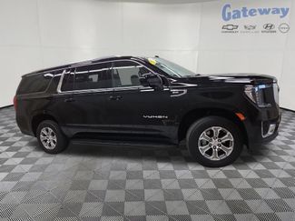 Used 2022 GMC Yukon XL SLE w/ Gmc Pro Safety Plus Package AWD/4WD video 1