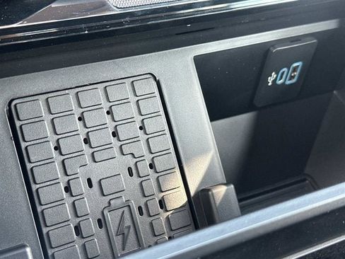 New 2025 Ford F250 King Ranch w/ Chrome Package image 28