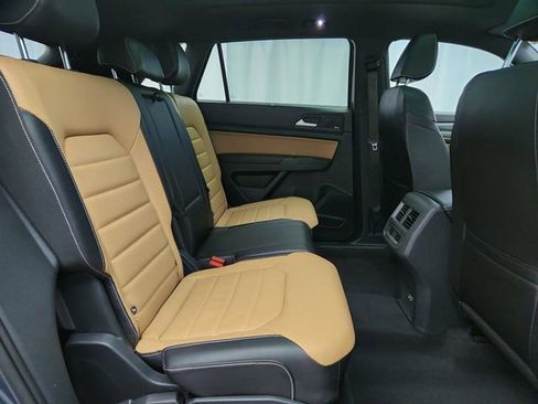 Used 2020 Volkswagen Atlas Cross Sport SEL Premium R-Line AWD/4WD image 36