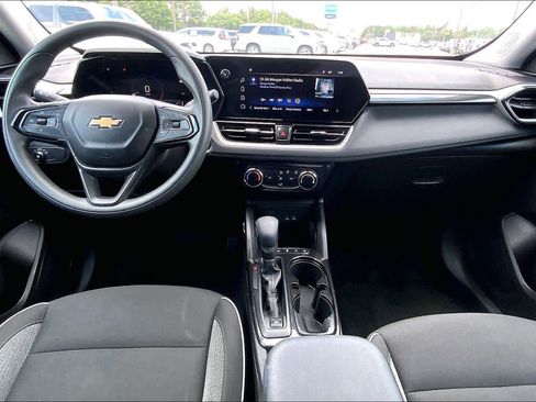 Certified 2025 Chevrolet TrailBlazer LT FWD image 15