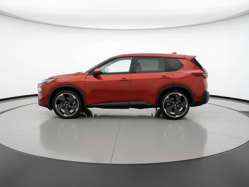 Used 2025 Nissan Rogue SV image 5
