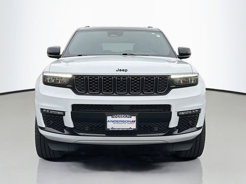 Used 2024 Jeep Grand Cherokee L Summit w/ High Altitude Package image 16