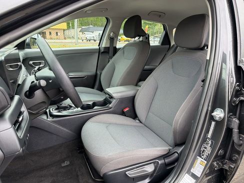 Used 2025 Kia K4 FWD image 16