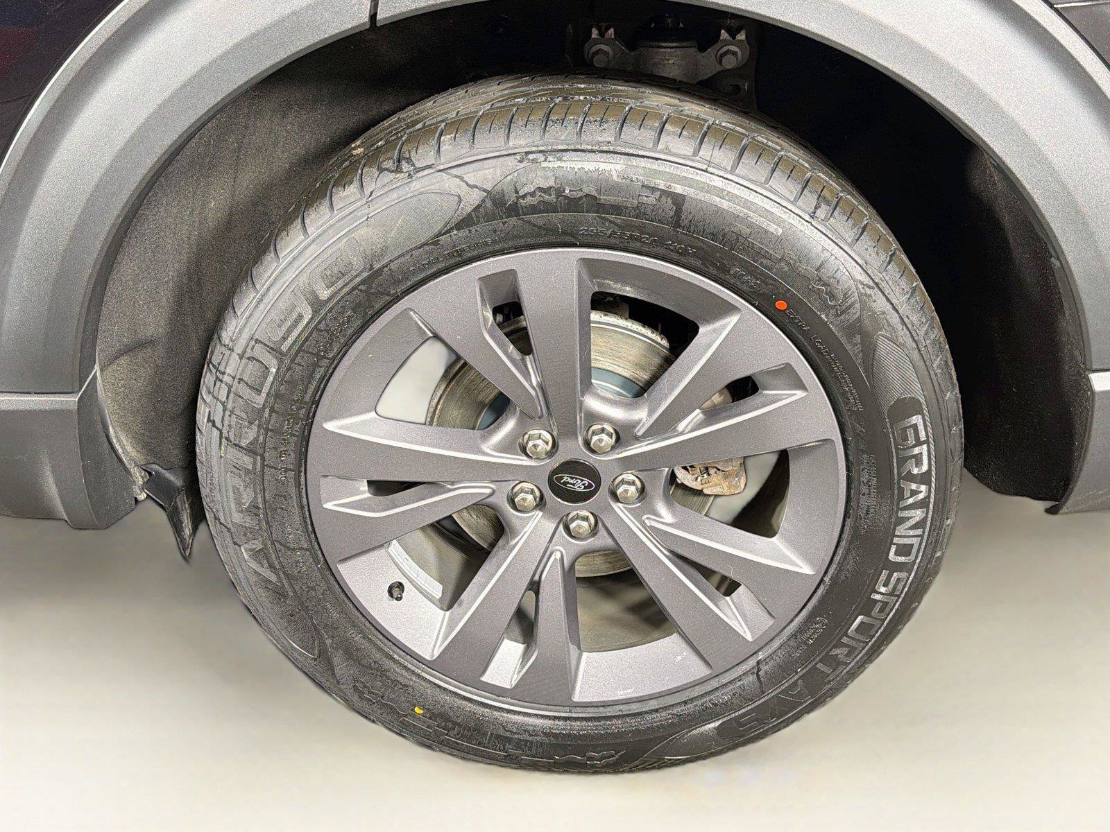 Used 2023 Ford Explorer XLT w/ Equipment Group 202A AWD/4WD image 35