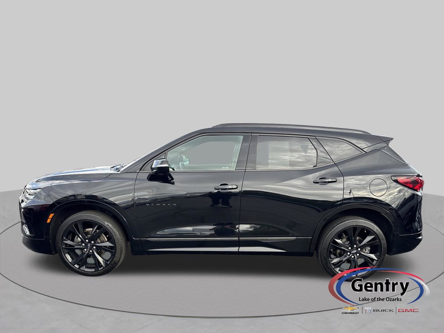 Used 2019 Chevrolet Blazer RS FWD image 2