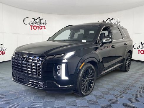 Used 2024 Hyundai Palisade Calligraphy image 2