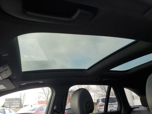 Used 2022 Mercedes-Benz GLC 300 4MATIC image 30