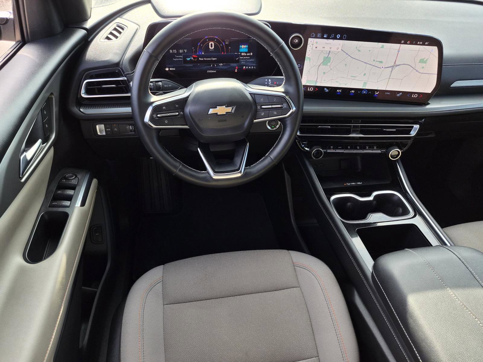 Used 2026 Chevrolet Traverse LT w/ Driver Confidence Package FWD image 14