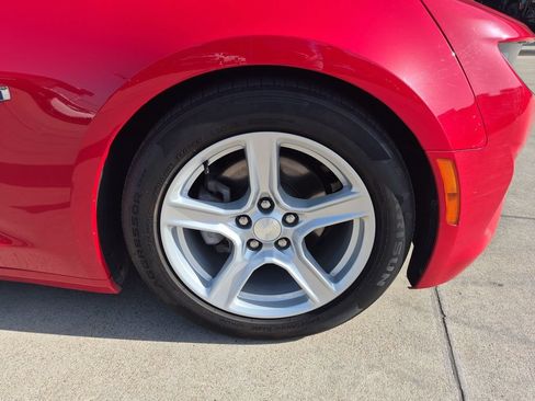 Used 2022 Chevrolet Camaro LT RWD image 10