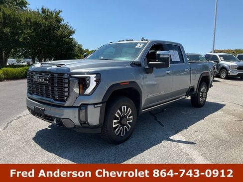 Used 2024 GMC Sierra 2500 Denali Ultimate AWD/4WD image 1
