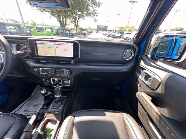 New 2026 Jeep Wrangler Unlimited Sahara AWD/4WD image 26