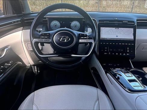Used 2023 Hyundai Tucson Limited image 8