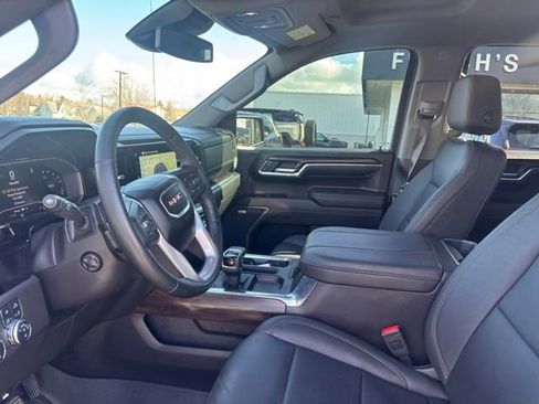 Used 2024 GMC Sierra 1500 SLT w/ SLT Premium Plus Package AWD/4WD image 11