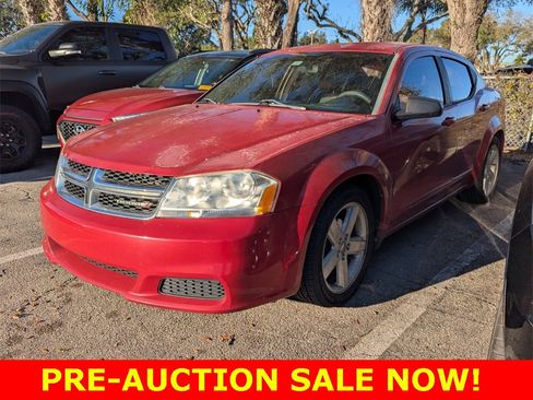 Used 2013 Dodge Avenger SE image 3