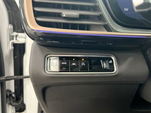 New 2025 Buick Envision Sport Touring image 18