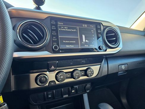 Used 2022 Toyota Tacoma SR5 w/ SR5 Appearance Package (SM) image 25