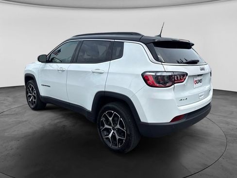 Used 2026 Jeep Compass Limited AWD/4WD image 8