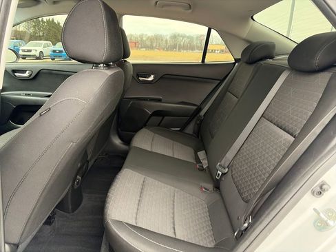 Used 2018 Kia Rio S image 27