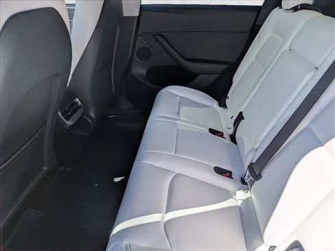 Used 2025 Tesla Model Y Performance image 16
