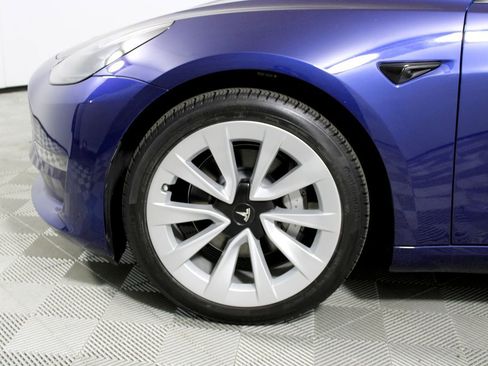 Used 2023 Tesla Model 3 Standard Range image 30