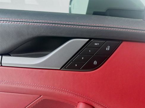 Certified 2022 Porsche 911 Carrera S image 7