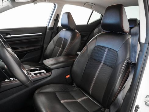 Used 2023 Nissan Altima 2.5 SR image 10