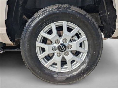 Used 2024 Toyota Tacoma SR5 image 21