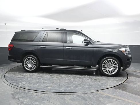 Used 2023 Ford Expedition Max Limited image 5