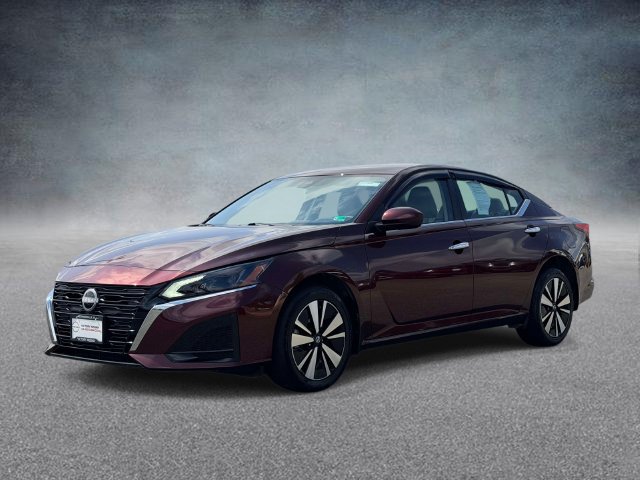 Used 2023 Nissan Altima 2.5 SV AWD/4WD image 5