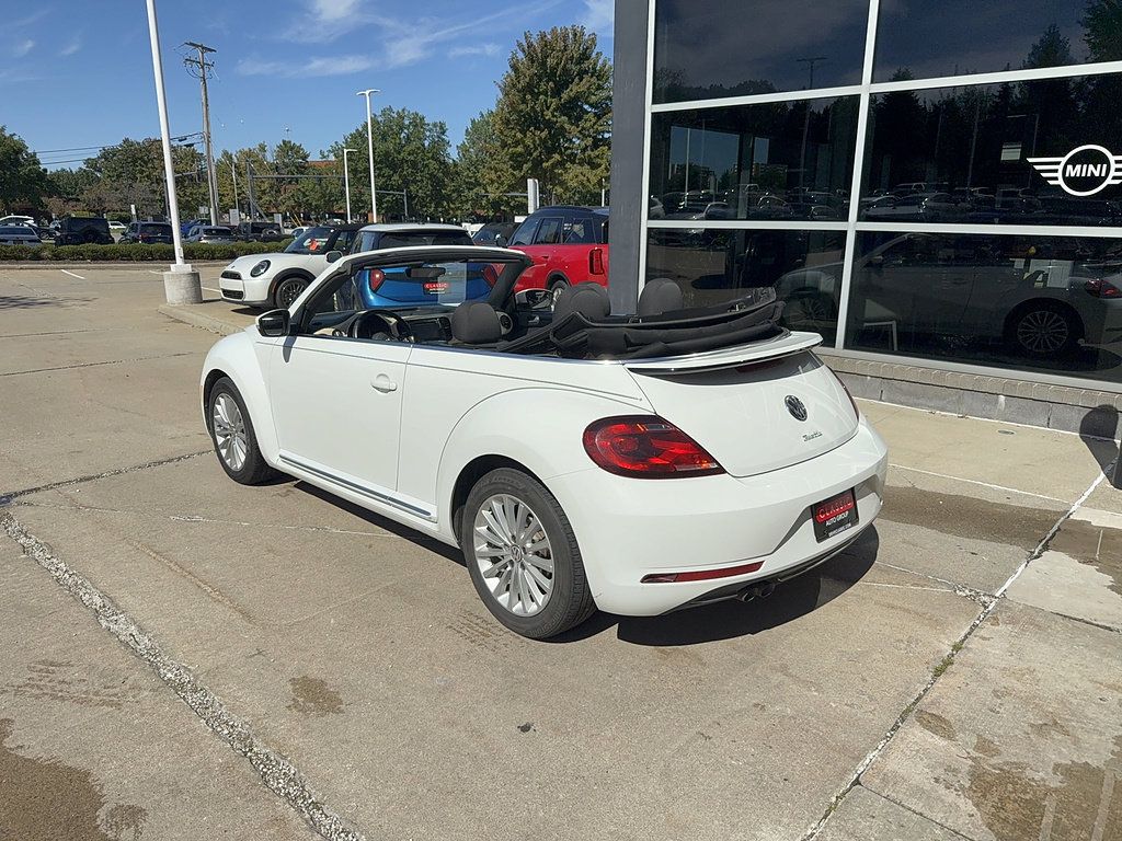 Used 2019 Volkswagen Beetle 2.0T SE FWD image 3