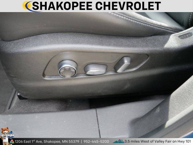 Used 2024 Cadillac XT4 Premium Luxury AWD/4WD image 10