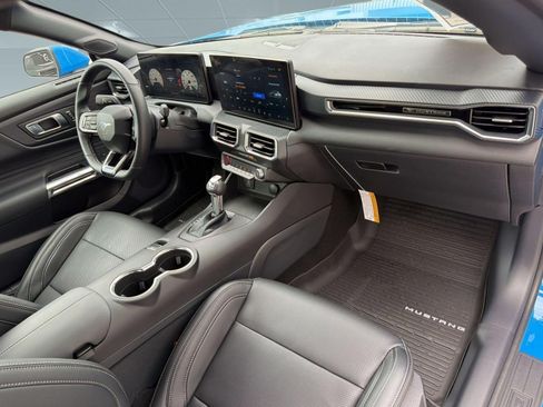 Used 2026 Ford Mustang Premium RWD image 30