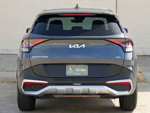 Used 2024 Kia Sportage LX AWD/4WD image 45