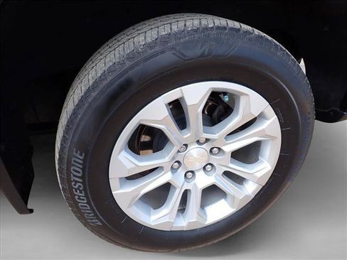 Used 2024 Chevrolet Silverado 1500 LTZ AWD/4WD image 7
