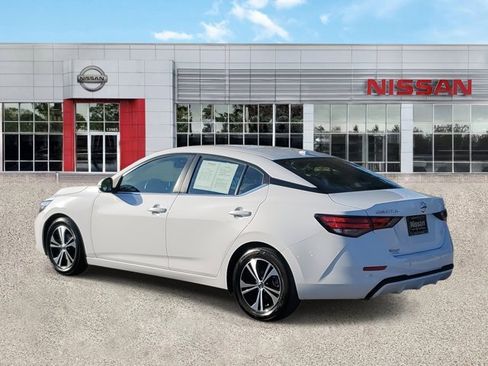 Certified 2022 Nissan Sentra SV w/ Trunk Package image 7