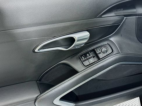 Used 2018 Porsche 911 Carrera S RWD image 19