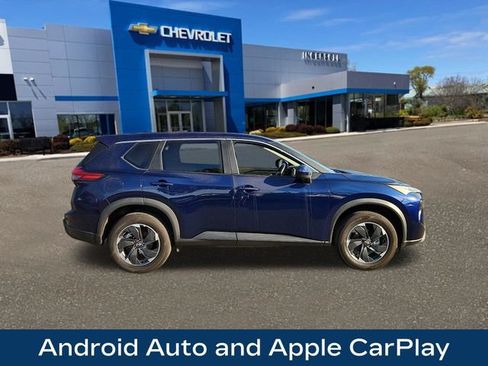 Used 2025 Nissan Rogue SV AWD/4WD image 8