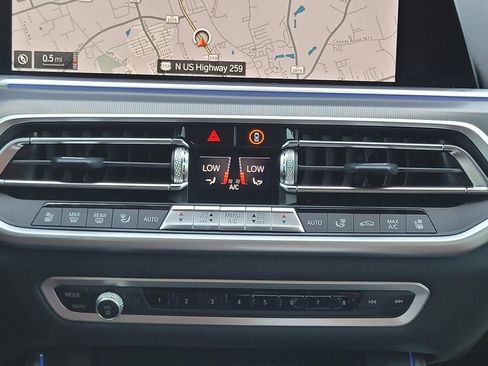 Used 2023 BMW X5 xDrive40i w/ Luxury Seating Package image 19