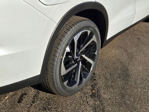 New 2025 Mitsubishi Outlander SE image 10