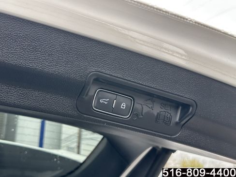 Used 2023 Ford Explorer XLT w/ Equipment Group 202A AWD/4WD image 33