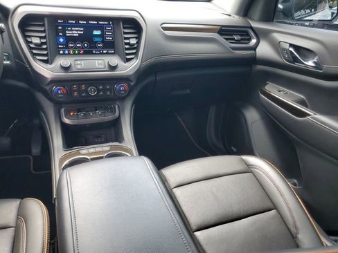 Used 2021 GMC Acadia AT4 image 15
