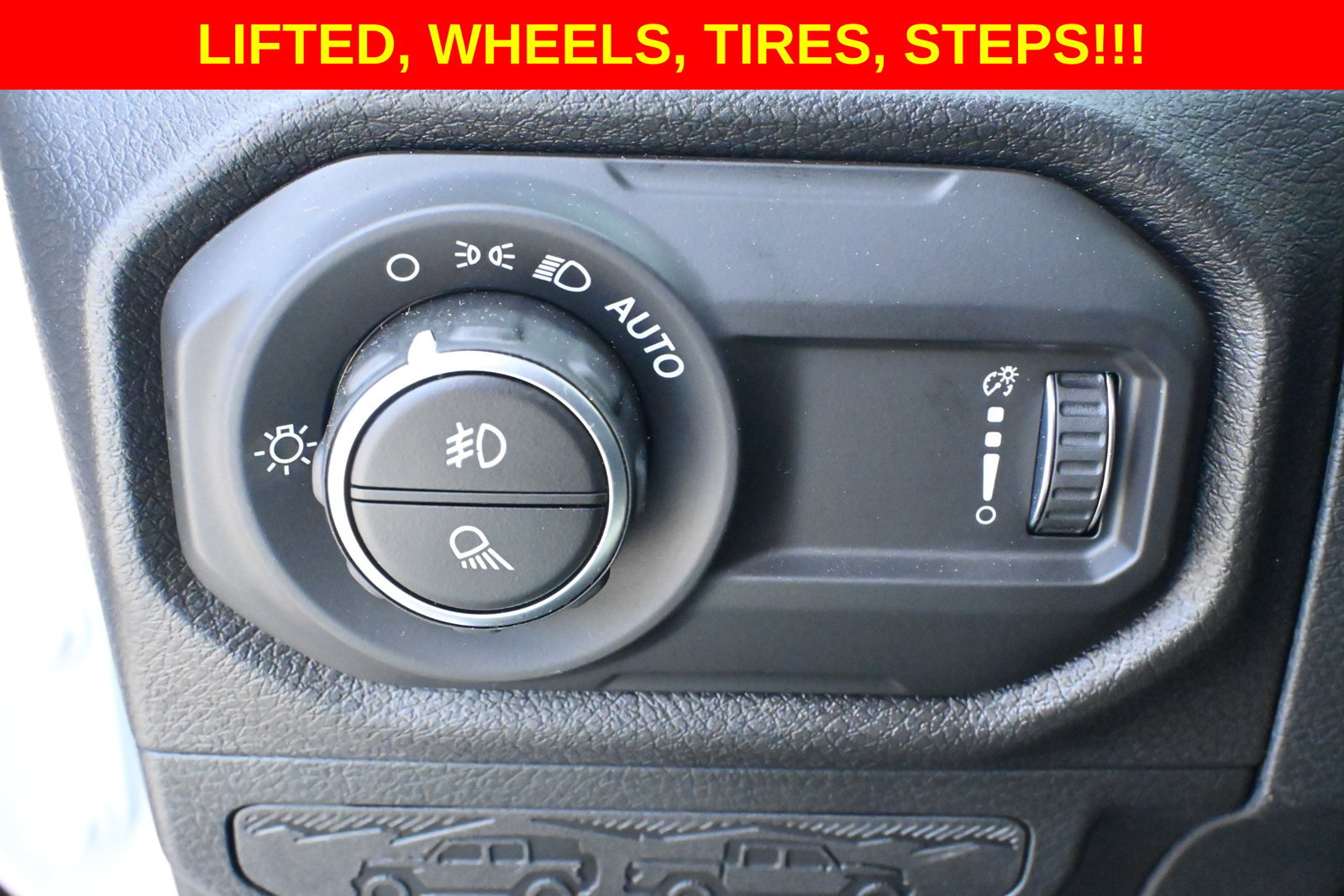 New 2026 Jeep Gladiator Sport AWD/4WD image 13