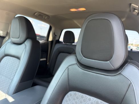 Used 2018 Chevrolet Colorado Z71 AWD/4WD image 28