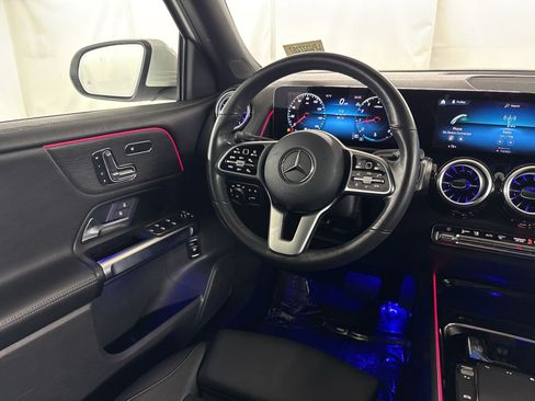 Certified 2023 Mercedes-Benz GLB 250 image 29